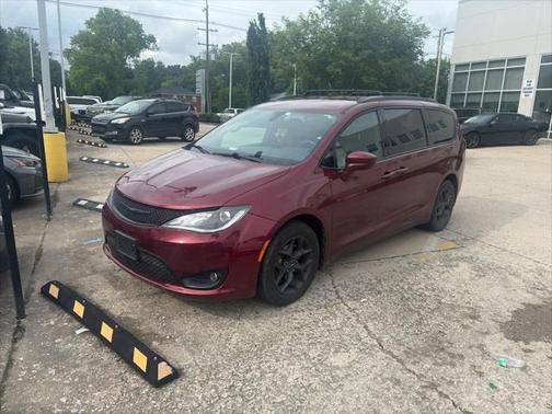 2018 Chrysler Pacifica Touring-L Plus