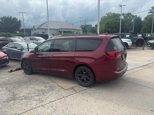 2018 Chrysler Pacifica Touring-L Plus
