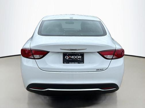 Bright White Clearcoat 2015 Chrysler 200 Limited