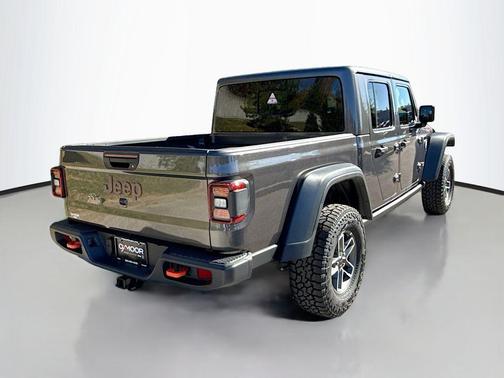 2026 Jeep Gladiator Mojave 4x4