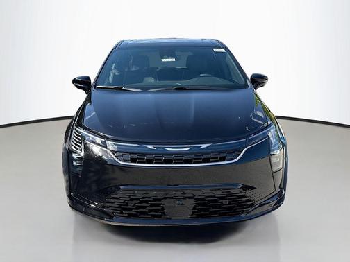 Diamond Black Crystal Pearlcoat 2027 Chrysler Pacifica Limited