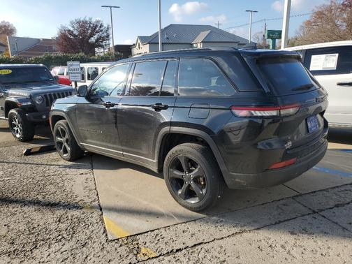 2023 Jeep Grand Cherokee Altitude