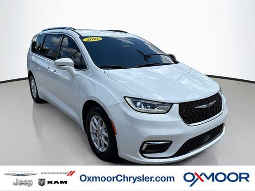 Bright White Clearcoat 2021 Chrysler Pacifica Touring L
