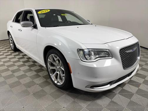2019 Chrysler 300 C