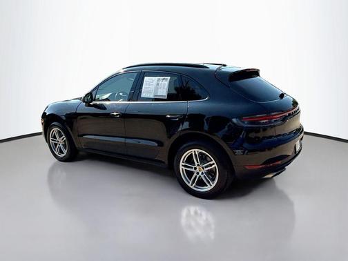 2021 Porsche Macan Base (PDK)