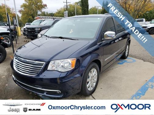 2012 Chrysler Town & Country Touring-L