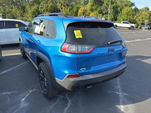 2022 Jeep Cherokee X 4x4