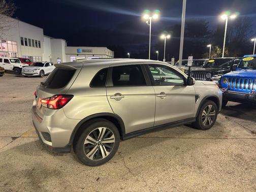 2021 Mitsubishi Outlander Sport SE
