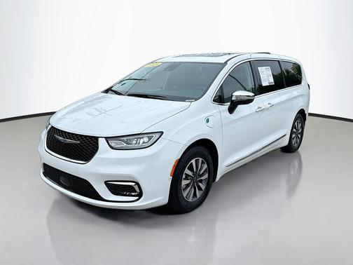 Bright White Clearcoat 2023 Chrysler Pacifica Hybrid Limited