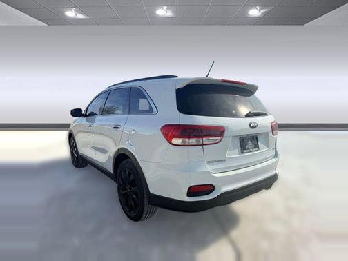 2019 Kia Sorento S