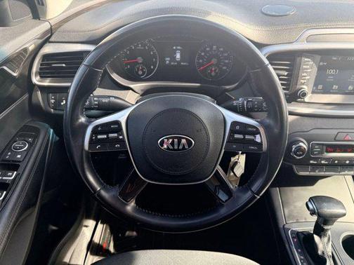2019 Kia Sorento S