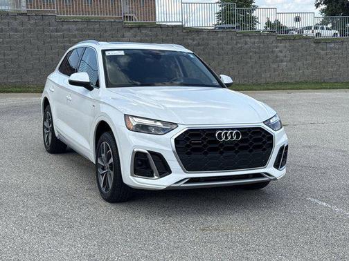 2023 Audi Q5 45 S line Premium Plus