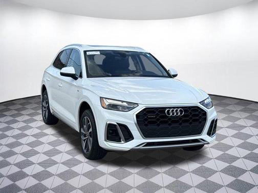2023 Audi Q5 45 S line Premium Plus