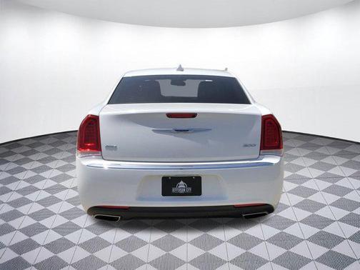 2019 Chrysler 300 Limited
