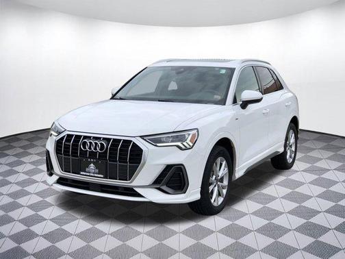 2024 Audi Q3 Premium 45 TFSI S line quattro Tiptronic