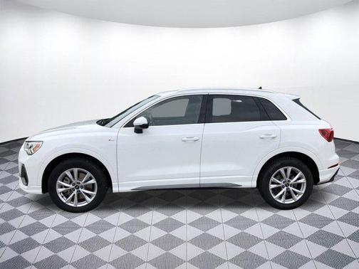 2024 Audi Q3 Premium 45 TFSI S line quattro Tiptronic