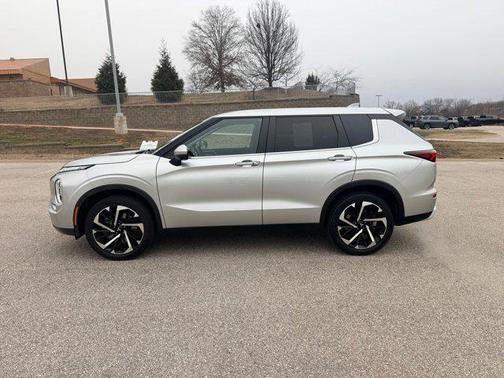 2024 Mitsubishi Outlander SE 2.5 S-AWC