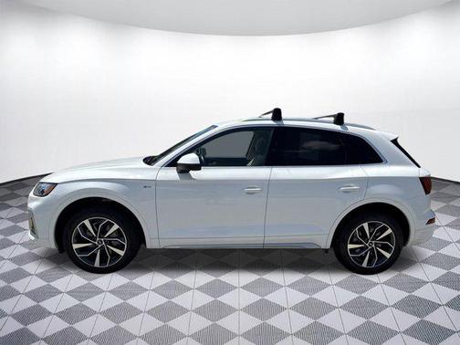 2023 Audi Q5 45 S line Premium Plus