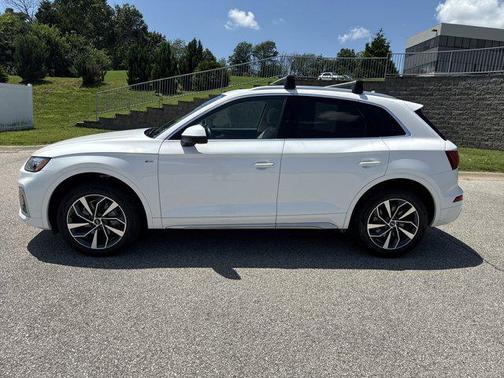 2023 Audi Q5 45 S line Premium Plus