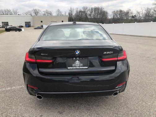 2025 BMW 330 i xDrive