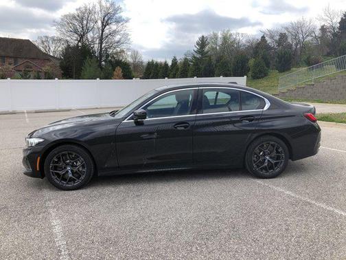 2025 BMW 330 i xDrive