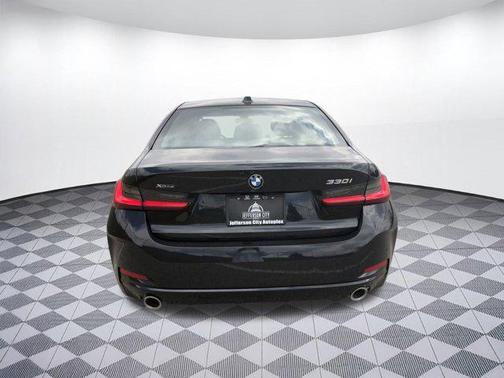 2025 BMW 330 i xDrive