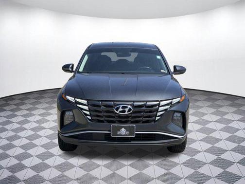 2022 Hyundai TUCSON SE