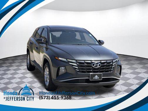 2022 Hyundai TUCSON SE