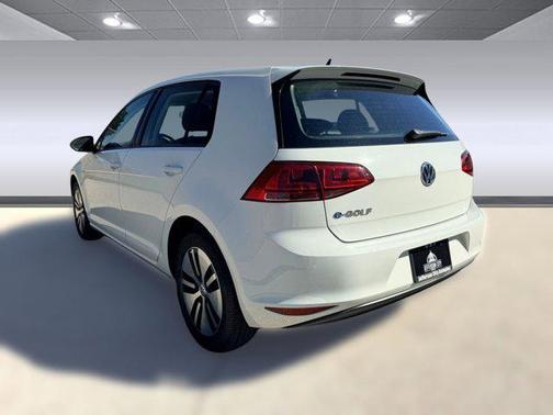 2016 Volkswagen e-Golf SE