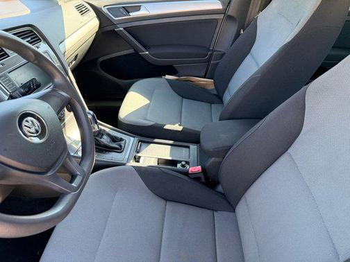 2016 Volkswagen e-Golf SE