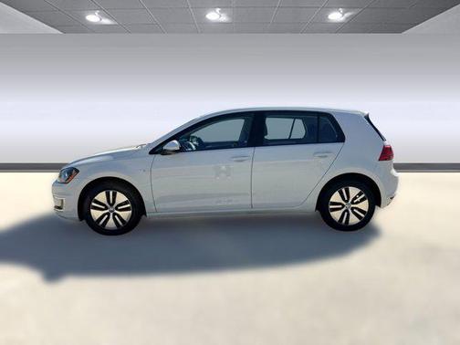 2016 Volkswagen e-Golf SE