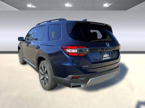 2025 Honda Pilot Touring 8-Passenger