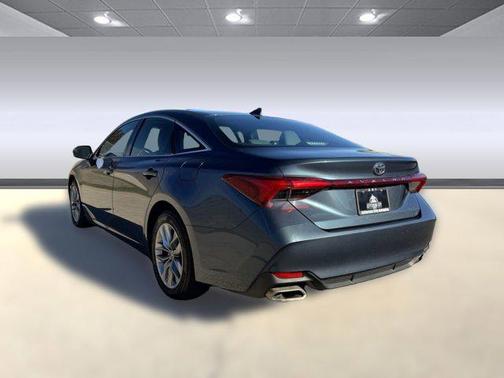 2021 Toyota Avalon XLE