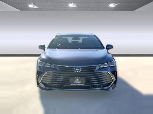 2021 Toyota Avalon XLE