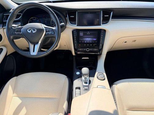 2022 INFINITI QX50 LUXE AWD