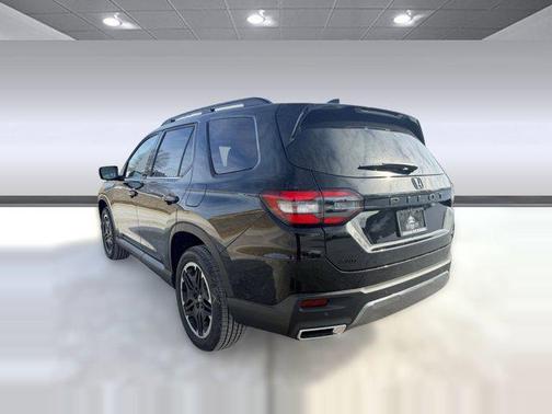 2026 Honda Pilot Touring 8-Passenger