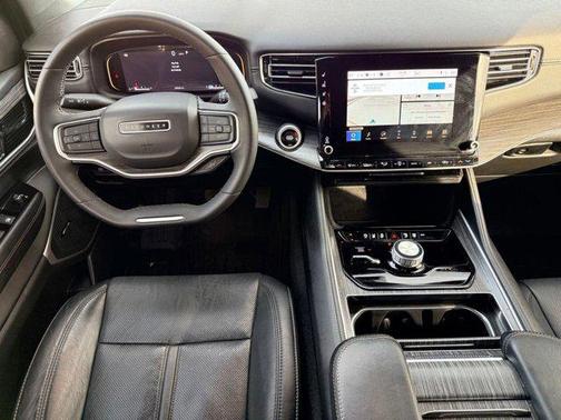 2023 Jeep Wagoneer L Series II 4x4