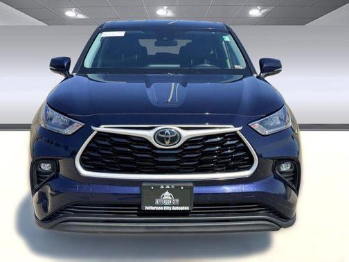 2020 Toyota Highlander LE
