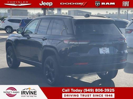 2025 Jeep Grand Cherokee Laredo