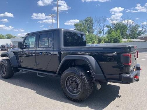 Photo 4 of 32 of 2020 Jeep Gladiator Rubicon