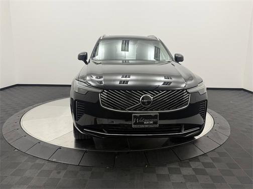 2025 Volvo XC90 Plus