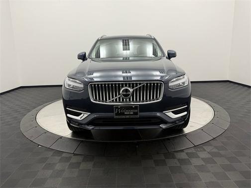 2025 Volvo XC90 Core