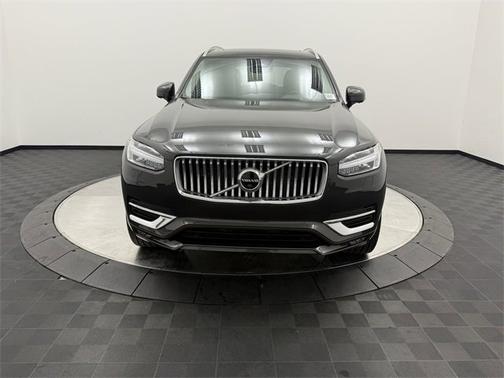 2023 Volvo XC90 Plus