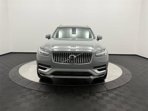 2024 Volvo XC90 Recharge Plug-In Hybrid Plus Bright Theme