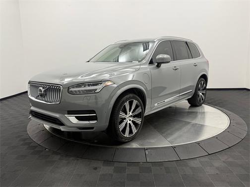 2024 Volvo XC90 Recharge Plug-In Hybrid Plus Bright Theme