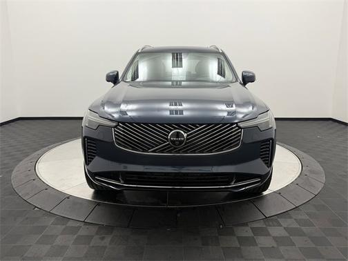 2025 Volvo XC90 Plus