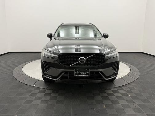 2024 Volvo XC60 Plus