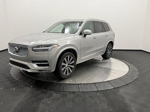 Silver Dawn 2023 Volvo XC90 Plus