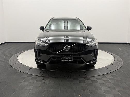 2023 Volvo XC60 Plus