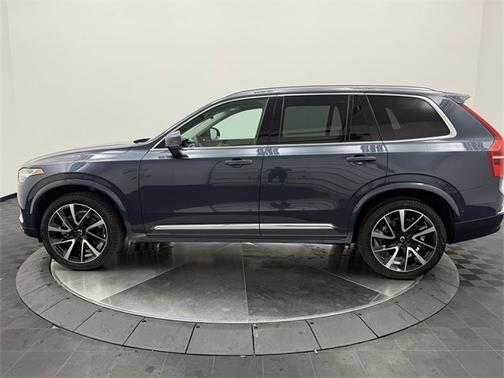 2023 Volvo XC90 Plus
